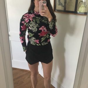 Long sleeve botanical top